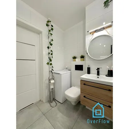 Sensational 10 Min To Old Town Gdansk,pkp & Shopping Mall Проживание в семье Гданьск