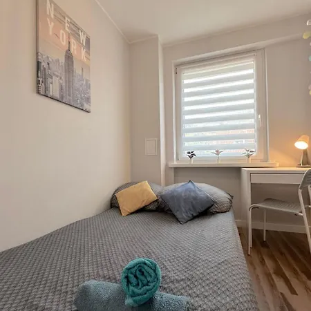 Quarto em Acomodações Particulares Sensational 10 Min To Old Town Gdansk,pkp & Shopping Mall Gdańsk